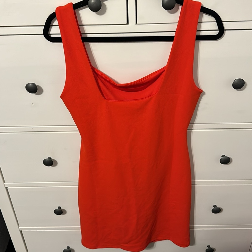Dress - Picture 2 of 3